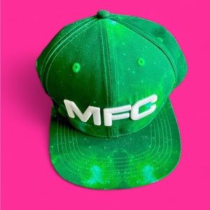 Myfreecams green galaxy embroidered hat